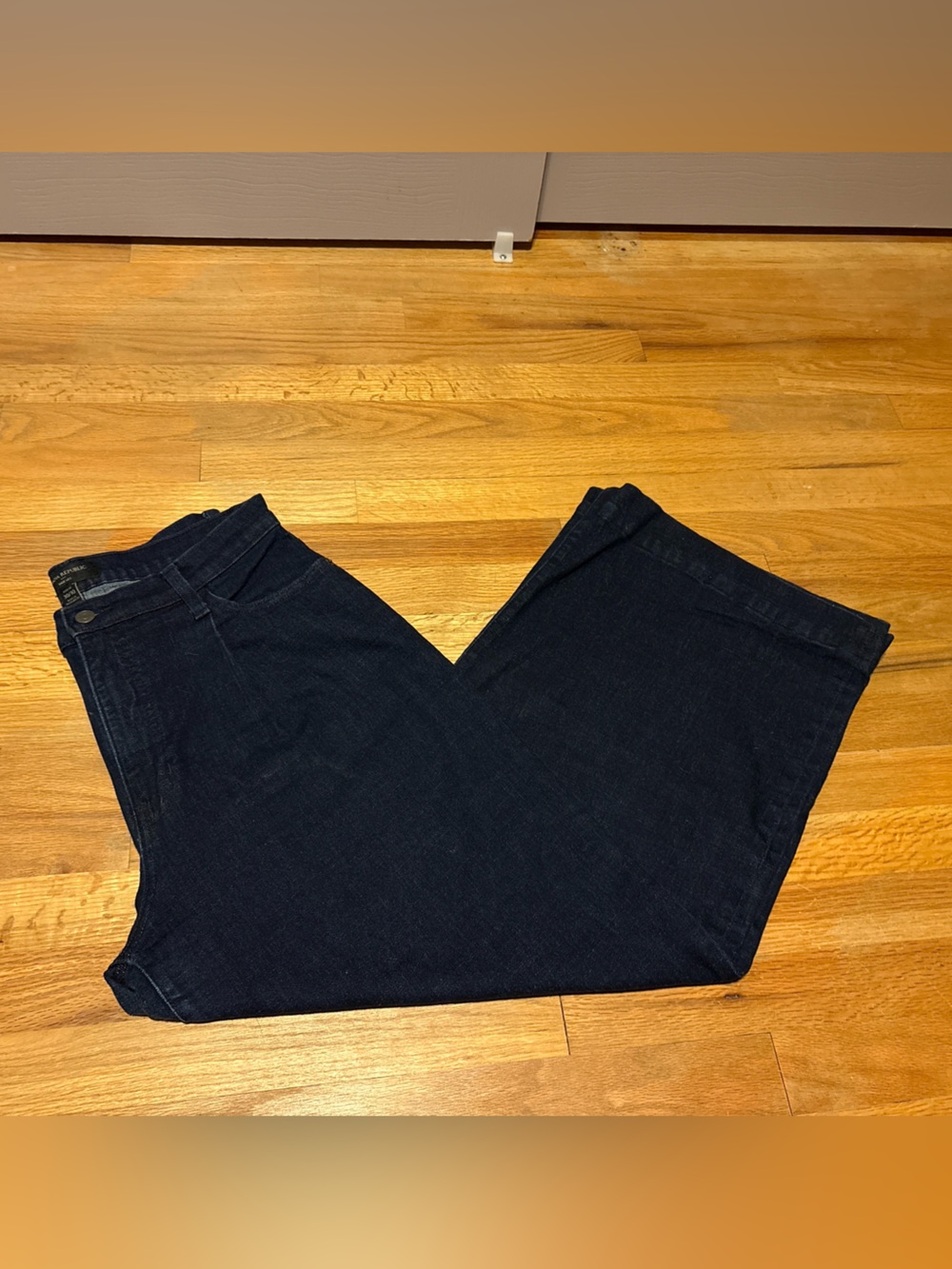 Dark Wash Wide Leg Jeans - Banana Republic